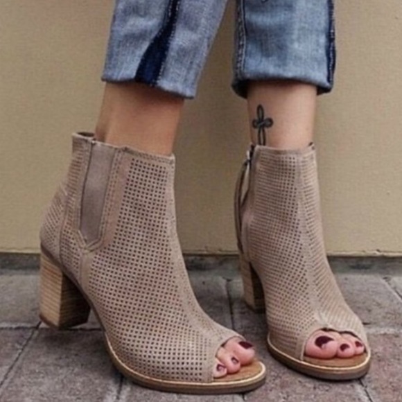 Toms Shoes - Tom's Suede Perforated Majorca Peep Toe